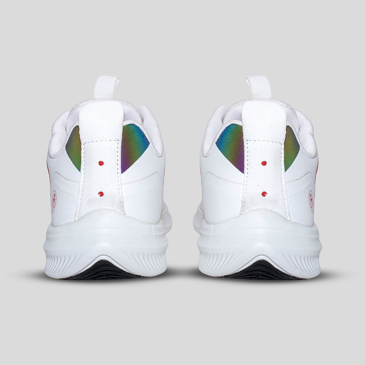 White sports shoes for men with padded collar